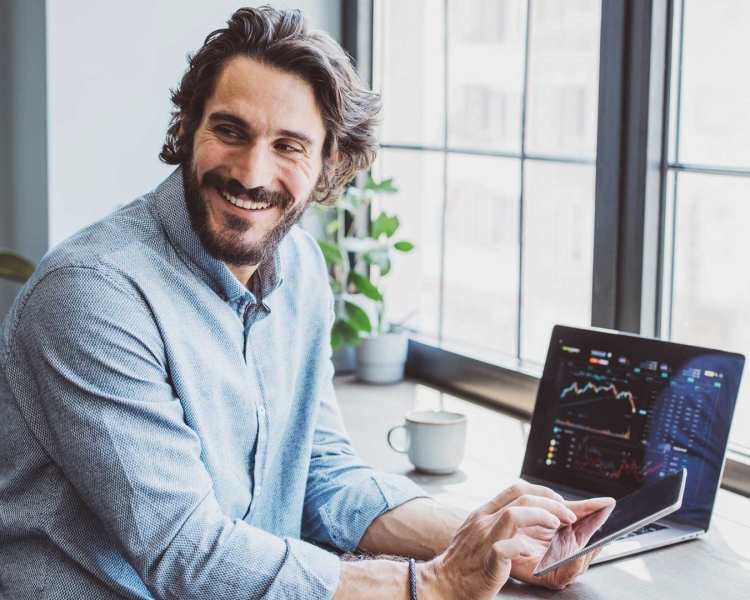 Bankkunde investiert in Investmentfonds & Fondsplan