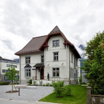 Außenansicht der BTV Bank Filiale in Bludenz in der Werdenbergerstraße 39