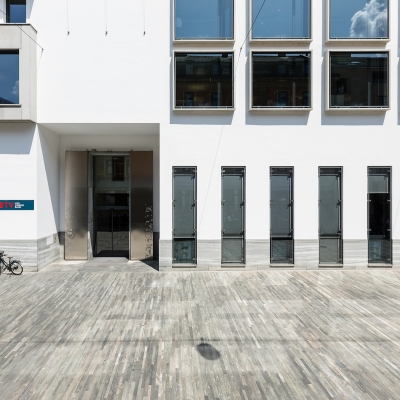 Außenansicht der BTV Filiale Stadtforum im Zentrum von Innsbruck