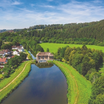 Auer Holding Kraftwerk Finanzierung