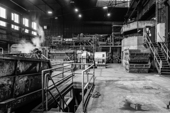 Fabrik Innenansicht mit Maschinen