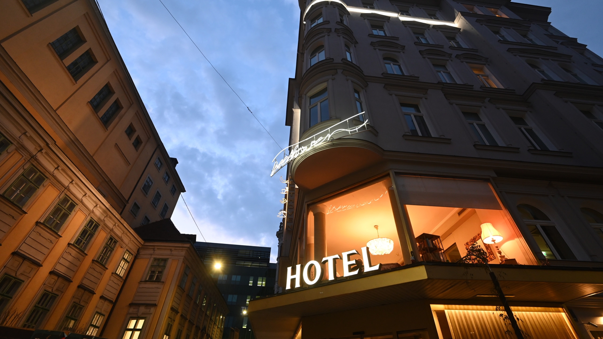 Außenansicht eines Hotels